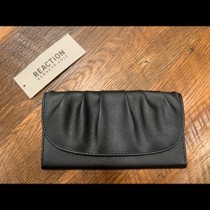 Kenneth Cole Reaction Clutch